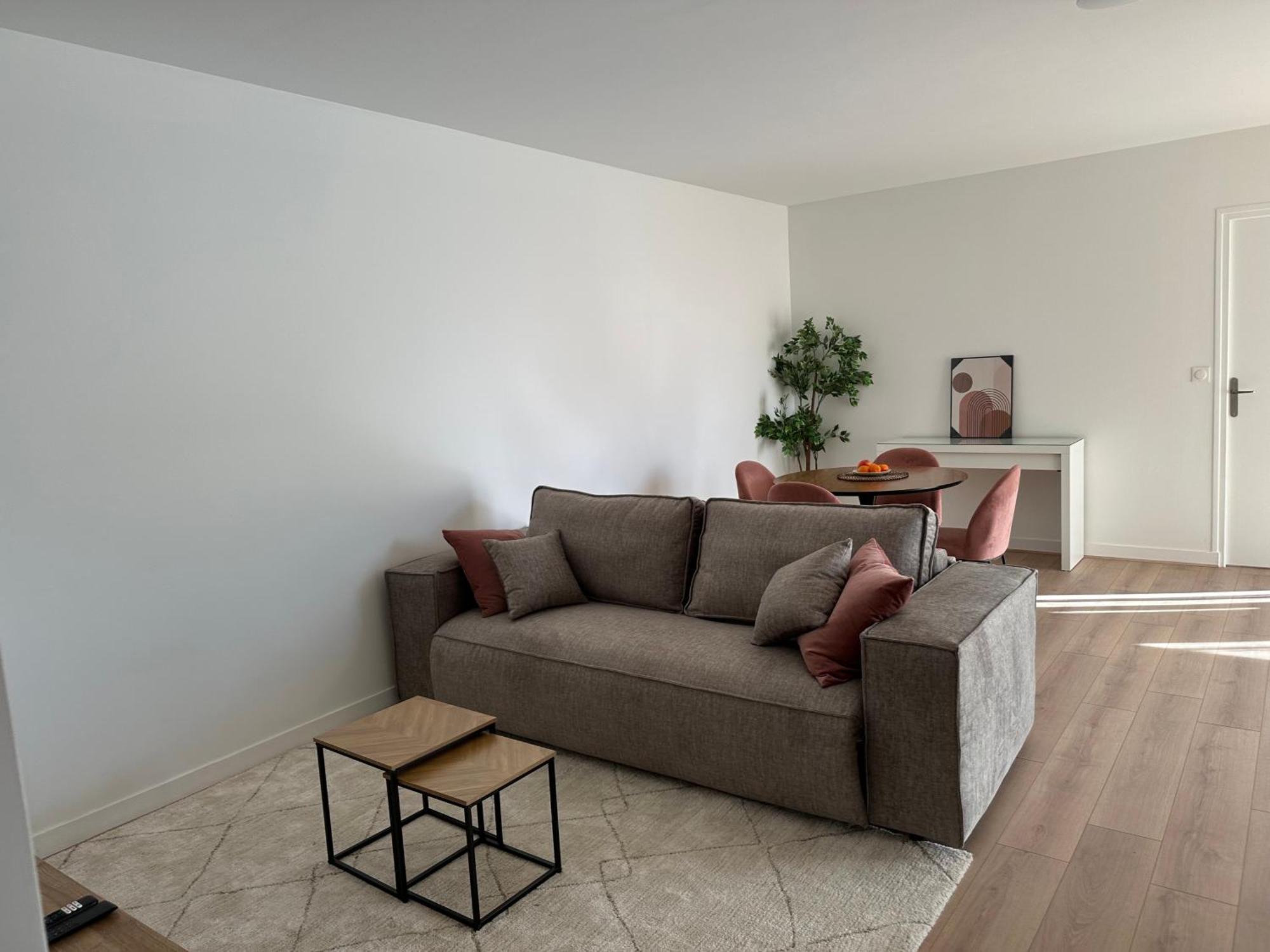 Appartement Proche Paris-Aeroport Cdg-Gare-Disney Villiers-le-Bel Exterior photo
